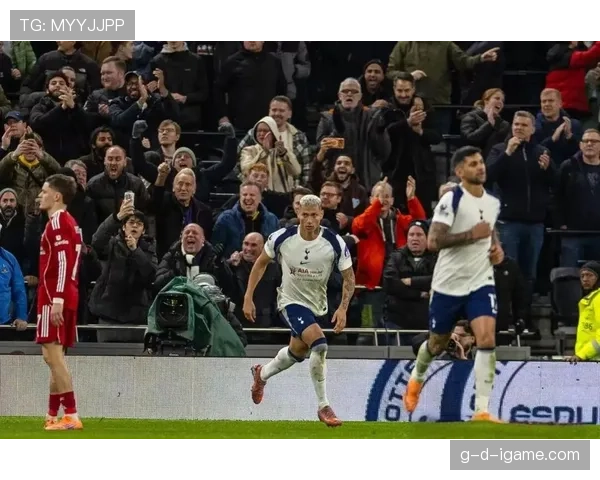 水晶宫上演惊天逆转，英超豪门表现引热议