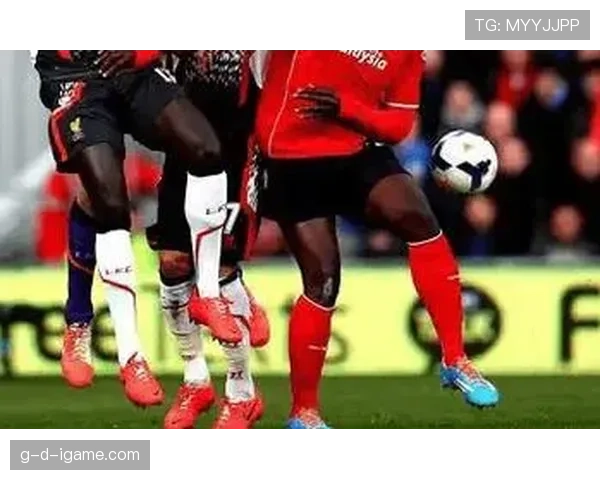 托比亚斯闪耀绿茵场：进攻型边卫重塑球队战术新格局