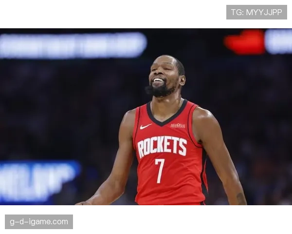 杜兰特无球跑动效率提升，拉开空间能力改变球队进攻结构